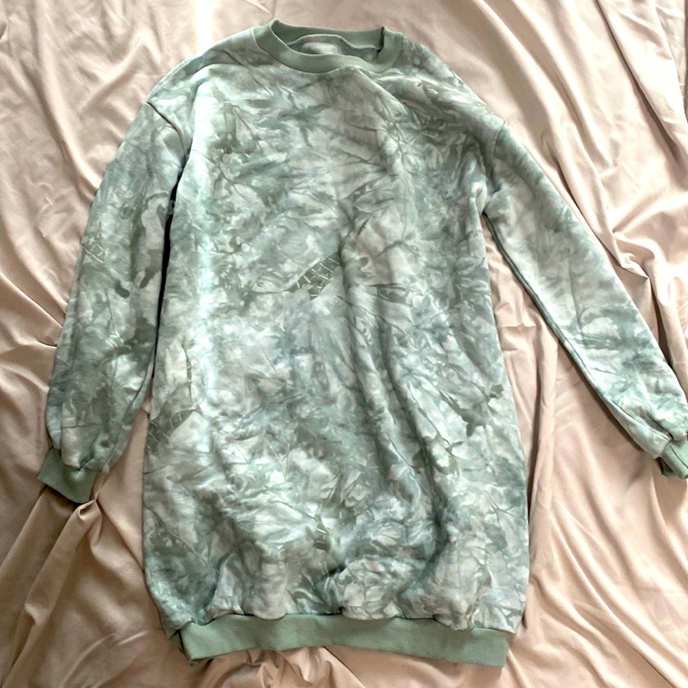 Lulus tie dye sweatshirt dress